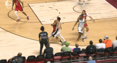 媒体人:崔永熙有自主的持球进攻 这才是我们更希望看到的