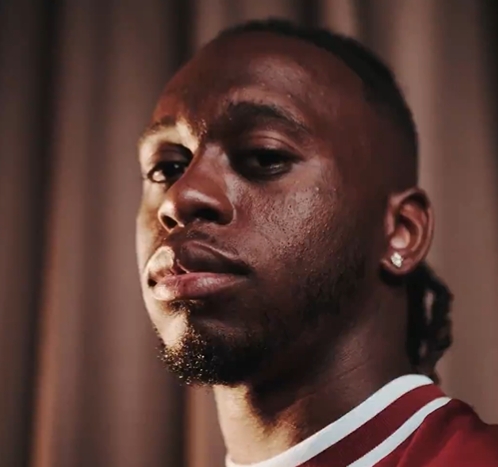 官方:曼联后卫万比萨卡正式加盟西汉姆联