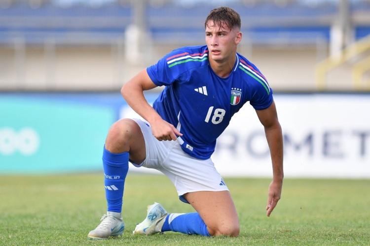 意媒:国米关注19岁前锋F-埃斯波西托表现,有意让他下赛季留队