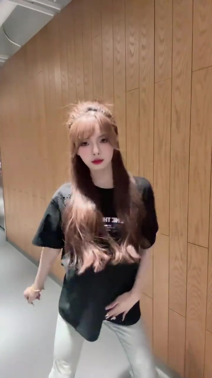 你也是个百变少女！主持泱泱分享舞蹈视频：下班版星奇摇